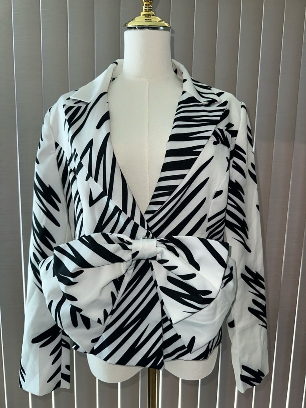 Black & White Zebra-Print Bow Blazer